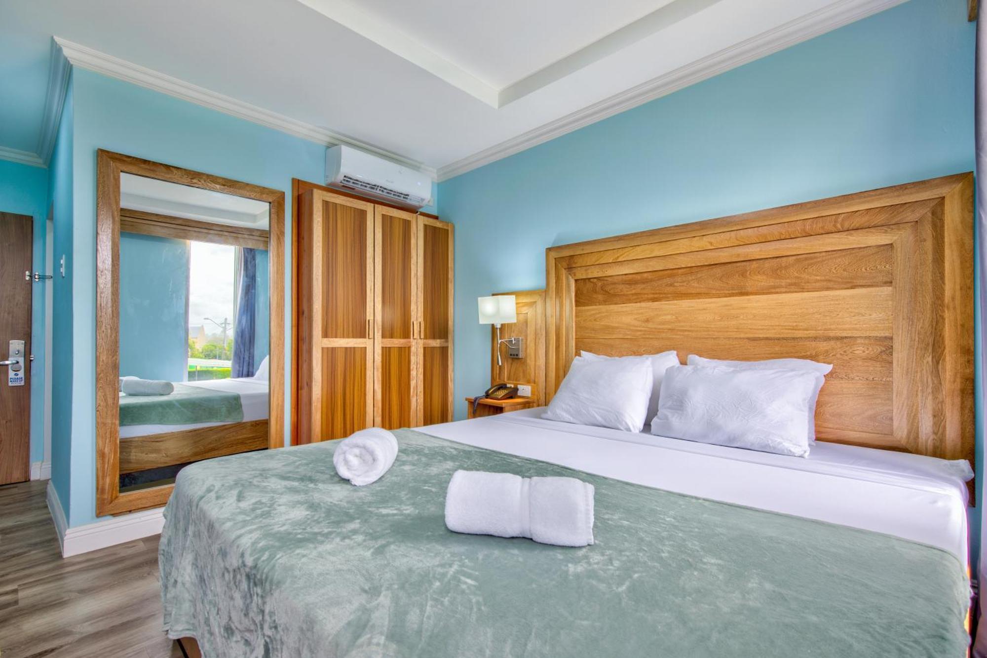 Airport Suites Hotel Piarco Εξωτερικό φωτογραφία