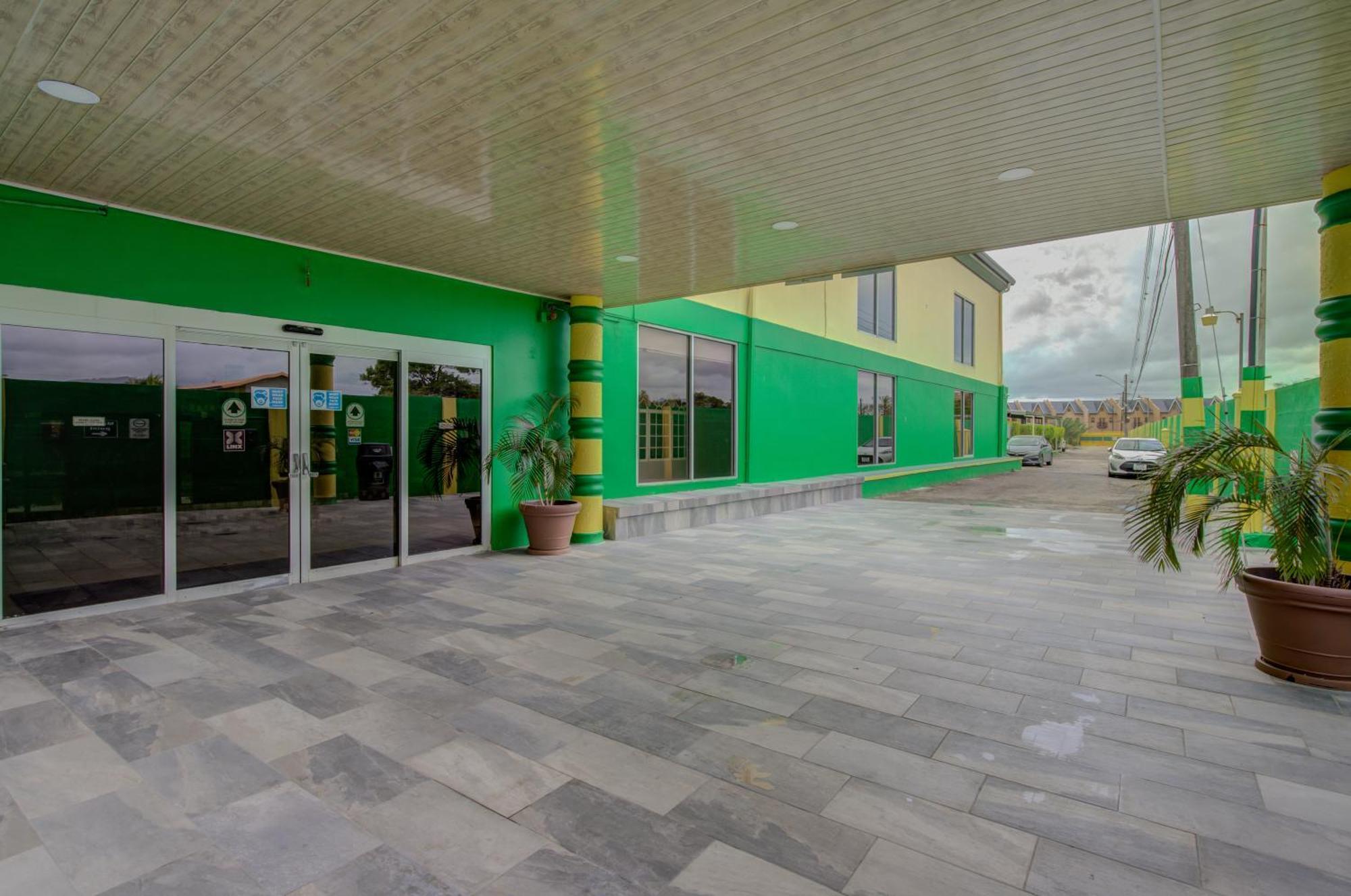 Airport Suites Hotel Piarco Εξωτερικό φωτογραφία