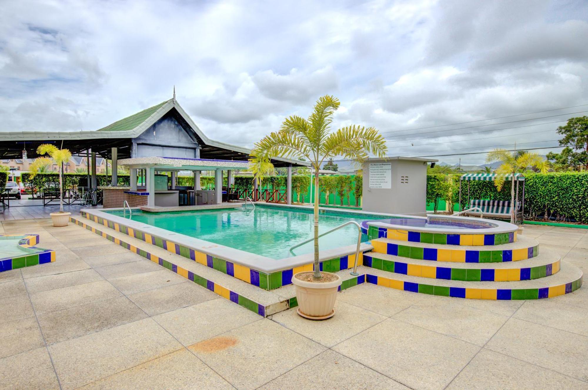 Airport Suites Hotel Piarco Εξωτερικό φωτογραφία